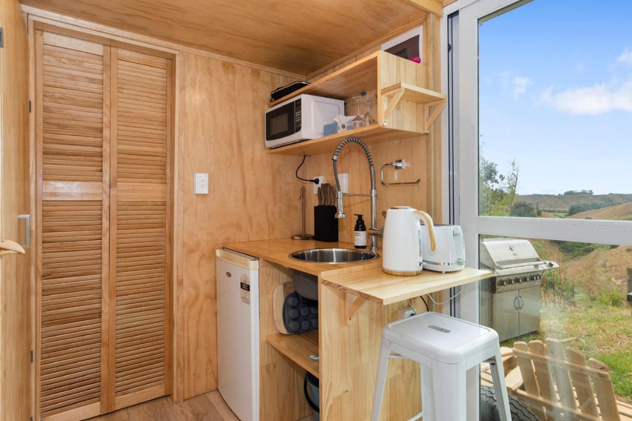 Hotel Rural Couples Retreat/Tiny House Pukehina Esterno foto